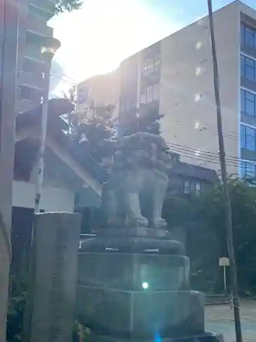 善知鳥神社の狛犬