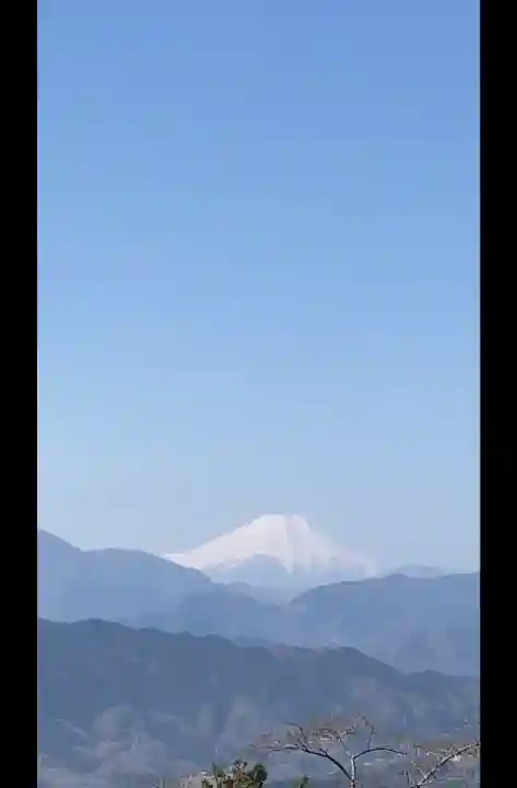 高尾山薬王院の{uncategorized: "未分類", other: "その他", undefined: "問題あり", building: "その他建物", grave: "お墓", sacred_gate: "鳥居", guardian: "狛犬", statue: "像", buddha: "仏像", history: "歴史", nature: "自然", garden: "庭園", animal: "動物", pagoda: "塔", temizu: "手水舎", mountain_gate: "山門・神門", sanctuary: "本殿・本堂", subordinate: "末社・摂社", art: "芸術", scenery: "景色", jizo: "地蔵", ema: "絵馬", goshuin: "御朱印", omikuji: "おみくじ", items: "授与品その他", amulet: "お守り", goshuincho: "御朱印帳", eats: "食事", festival: "お祭り", votive_dance: "神楽", shichigosan: "七五三参", wedding: "結婚式", experience: "体験その他", initially: "初詣", around: "周辺", anti_infection: "感染症対策"}