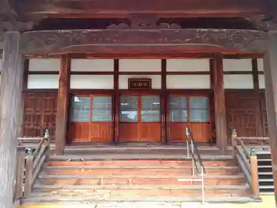 泉正寺の本殿・本堂