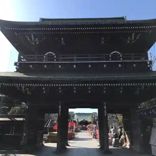 川崎大師（平間寺）の山門・神門