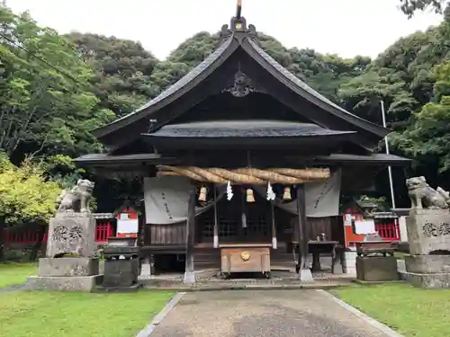 八所神社の本殿