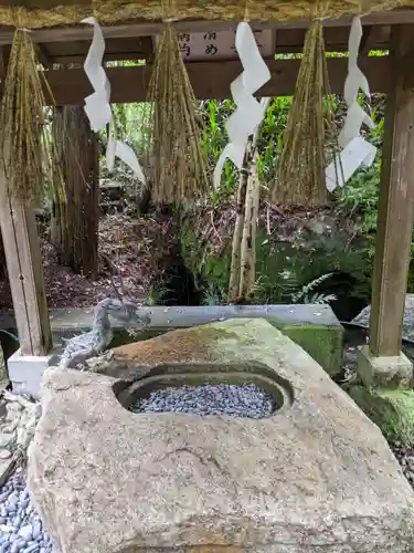 磐船神社の手水