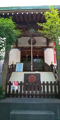 諏訪神社の本殿・本堂