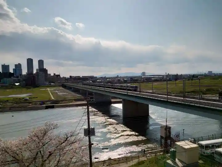 多摩川浅間神社の景色