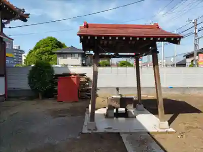 神明神社の手水舎