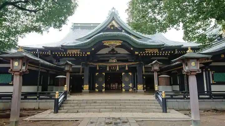 穴八幡宮の本殿・本堂