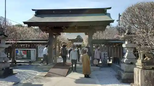 綱敷天満宮の山門・神門