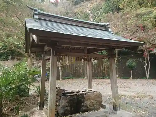 丸子稲荷神社の手水