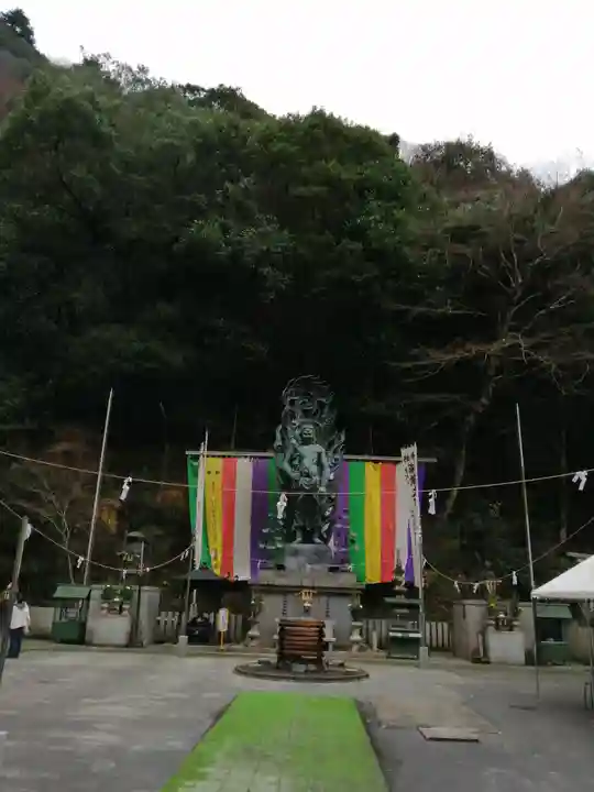 大本山七宝瀧寺の仏像