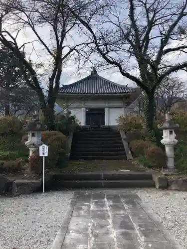 願成寺の本殿