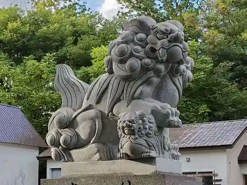 余市神社の狛犬