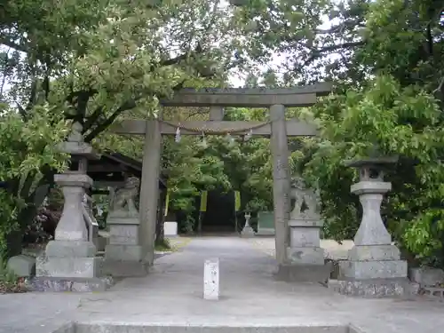 坂本神社の鳥居