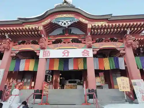 成田山札幌別院新栄寺の本殿・本堂