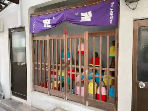 地蔵尊（平忠度腕塚）のその他建物