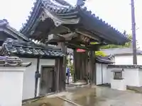 瑞境寺の山門・神門
