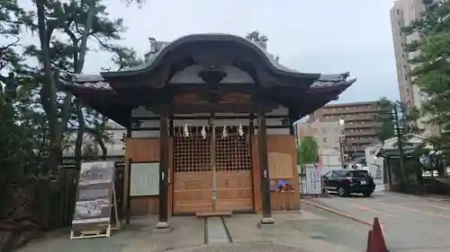 白山神社の末社・摂社