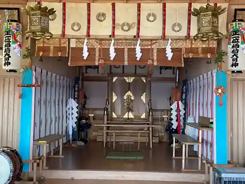 木直稲荷神社の本殿