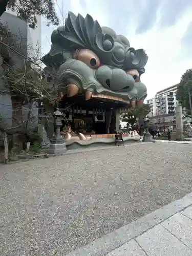難波八阪神社の{uncategorized: "未分類", other: "その他", undefined: "問題あり", building: "その他建物", grave: "お墓", sacred_gate: "鳥居", guardian: "狛犬", statue: "像", buddha: "仏像", history: "歴史", nature: "自然", garden: "庭園", animal: "動物", pagoda: "塔", temizu: "手水舎", mountain_gate: "山門・神門", sanctuary: "本殿・本堂", subordinate: "末社・摂社", art: "芸術", scenery: "景色", jizo: "地蔵", ema: "絵馬", goshuin: "御朱印", omikuji: "おみくじ", items: "授与品その他", amulet: "お守り", goshuincho: "御朱印帳", eats: "食事", festival: "お祭り", votive_dance: "神楽", shichigosan: "七五三参", wedding: "結婚式", experience: "体験その他", initially: "初詣", around: "周辺", anti_infection: "感染症対策"}