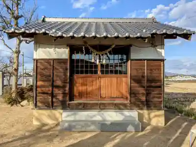 貢八幡神社の本殿・本堂