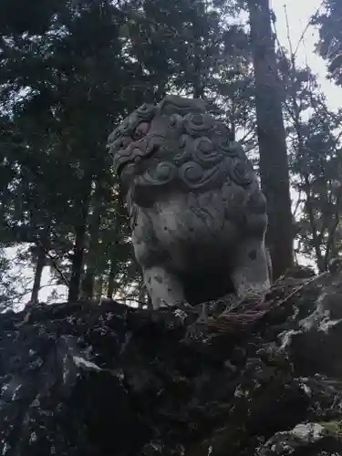 富士山東口本宮 冨士浅間神社の狛犬