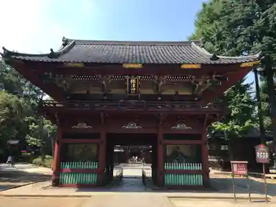 根津神社の山門・神門