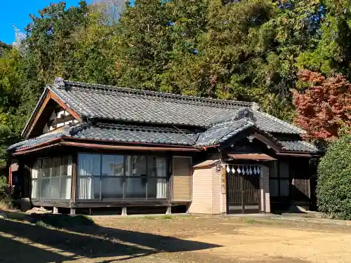 瓺𦼆神社の本殿