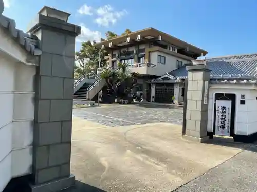 遠照山 光明寺（尼崎大仏）の山門