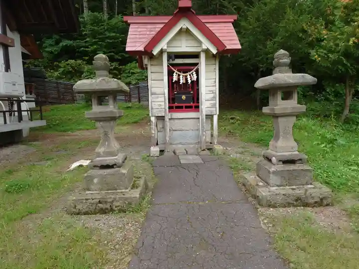 札内神社の末社・摂社