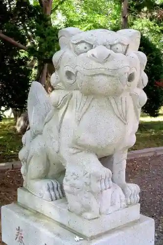 湯倉神社の狛犬