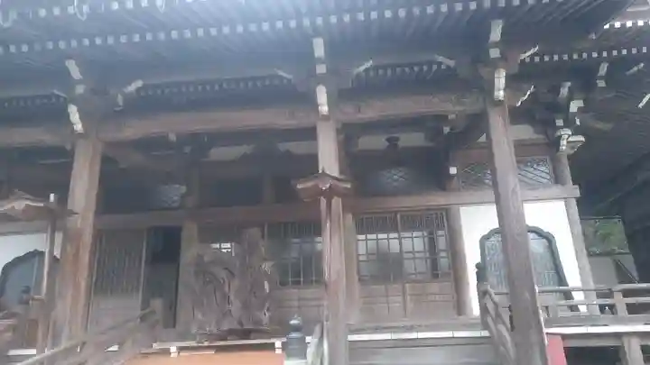 法聞寺の本殿・本堂