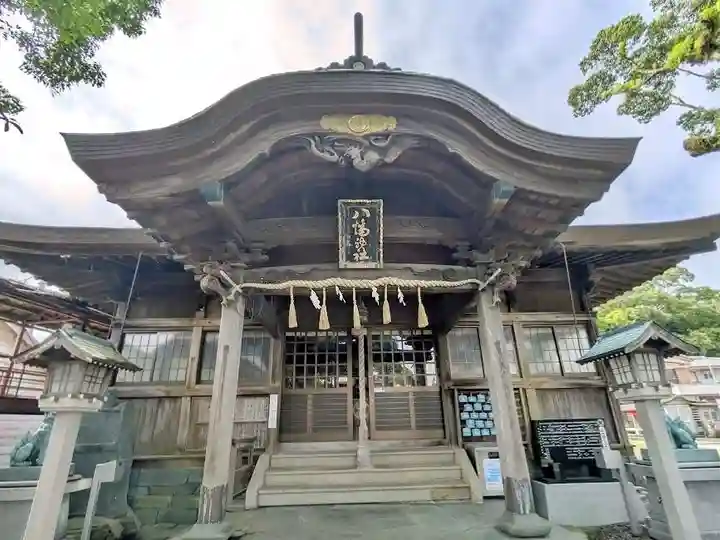 津田八幡神社の本殿・本堂