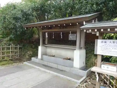 神明社の手水舎