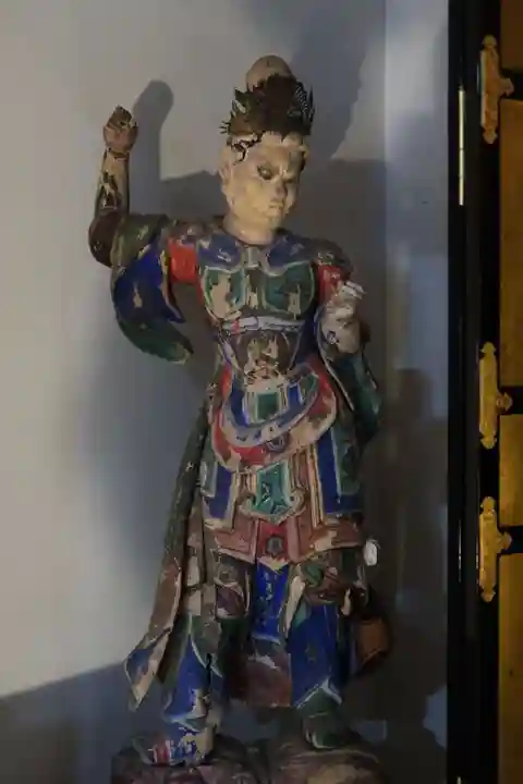 別府観音堂の像