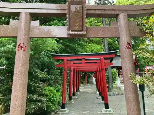 亀八招福稲荷神社の{uncategorized: "未分類", other: "その他", undefined: "問題あり", building: "その他建物", grave: "お墓", sacred_gate: "鳥居", guardian: "狛犬", statue: "像", buddha: "仏像", history: "歴史", nature: "自然", garden: "庭園", animal: "動物", pagoda: "塔", temizu: "手水舎", mountain_gate: "山門・神門", sanctuary: "本殿・本堂", subordinate: "末社・摂社", art: "芸術", scenery: "景色", jizo: "地蔵", ema: "絵馬", goshuin: "御朱印", omikuji: "おみくじ", items: "授与品その他", amulet: "お守り", goshuincho: "御朱印帳", eats: "食事", festival: "お祭り", votive_dance: "神楽", shichigosan: "七五三参", wedding: "結婚式", experience: "体験その他", initially: "初詣", around: "周辺", anti_infection: "感染症対策"}
