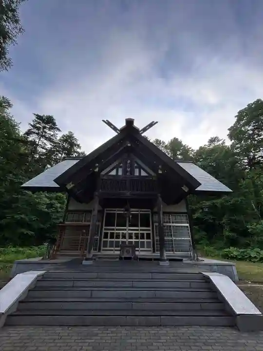 由仁神社(北海道)