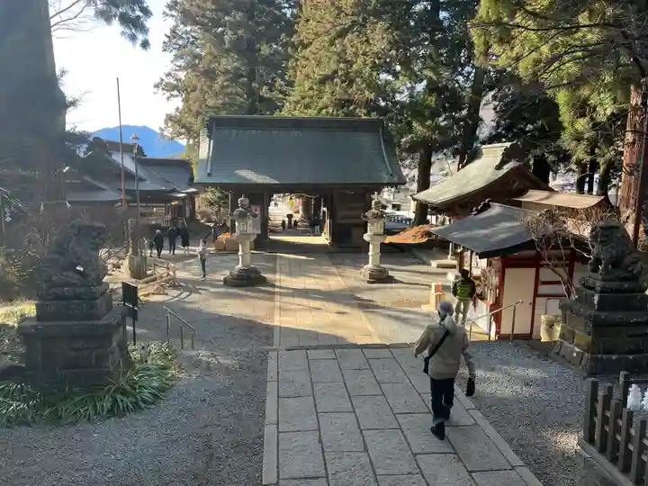 河口浅間神社の山門・神門