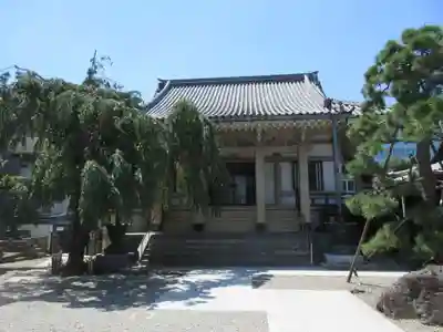 西應寺の本殿・本堂