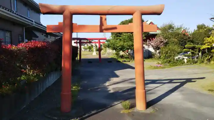 稲荷神社の鳥居