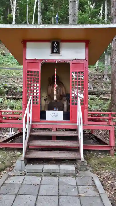 神社(洞爺湖中の島)の末社・摂社