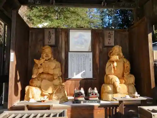 盛岡八幡宮の像