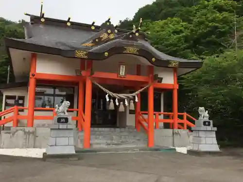 羅臼神社の本殿