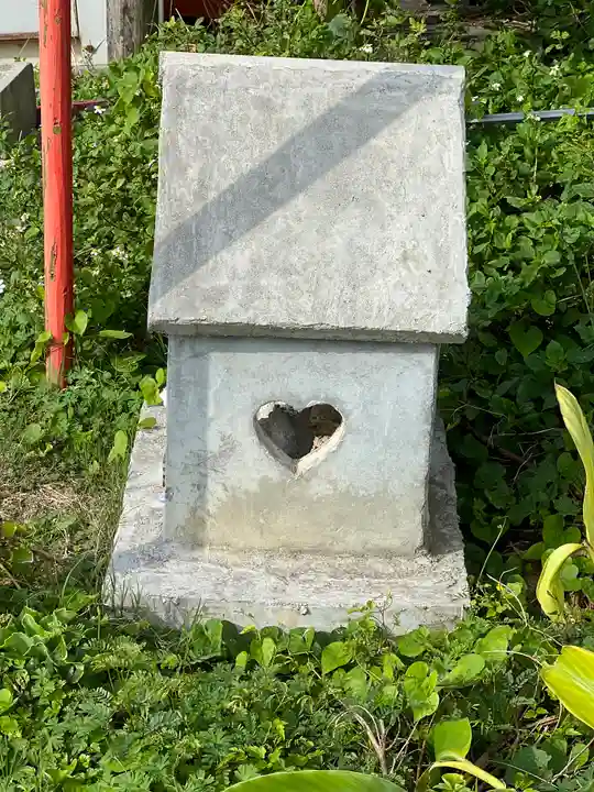 ハート岩恋守神社(沖縄県)