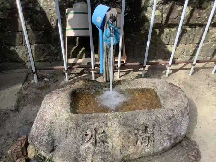 八事山 興正寺の手水舎