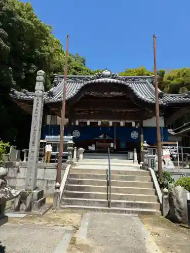 延命寺の{uncategorized: "未分類", other: "その他", undefined: "問題あり", building: "その他建物", grave: "お墓", sacred_gate: "鳥居", guardian: "狛犬", statue: "像", buddha: "仏像", history: "歴史", nature: "自然", garden: "庭園", animal: "動物", pagoda: "塔", temizu: "手水舎", mountain_gate: "山門・神門", sanctuary: "本殿・本堂", subordinate: "末社・摂社", art: "芸術", scenery: "景色", jizo: "地蔵", ema: "絵馬", goshuin: "御朱印", omikuji: "おみくじ", items: "授与品その他", amulet: "お守り", goshuincho: "御朱印帳", eats: "食事", festival: "お祭り", votive_dance: "神楽", shichigosan: "七五三参", wedding: "結婚式", experience: "体験その他", initially: "初詣", around: "周辺", anti_infection: "感染症対策"}