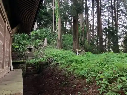 剱神社の{uncategorized: "未分類", other: "その他", undefined: "問題あり", building: "その他建物", grave: "お墓", sacred_gate: "鳥居", guardian: "狛犬", statue: "像", buddha: "仏像", history: "歴史", nature: "自然", garden: "庭園", animal: "動物", pagoda: "塔", temizu: "手水舎", mountain_gate: "山門・神門", sanctuary: "本殿・本堂", subordinate: "末社・摂社", art: "芸術", scenery: "景色", jizo: "地蔵", ema: "絵馬", goshuin: "御朱印", omikuji: "おみくじ", items: "授与品その他", amulet: "お守り", goshuincho: "御朱印帳", eats: "食事", festival: "お祭り", votive_dance: "神楽", shichigosan: "七五三参", wedding: "結婚式", experience: "体験その他", initially: "初詣", around: "周辺", anti_infection: "感染症対策"}