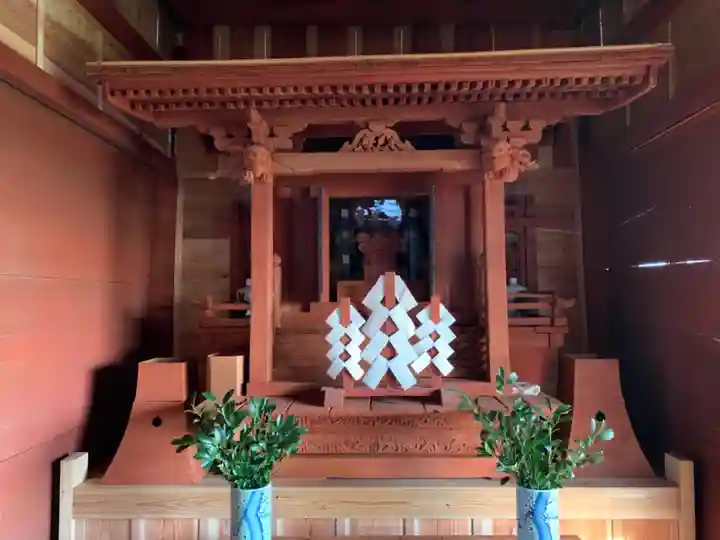 八幡神社の本殿・本堂