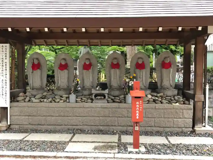 瀧泉寺(目黒不動尊)の地蔵