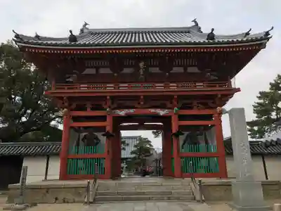 葛井寺の山門・神門