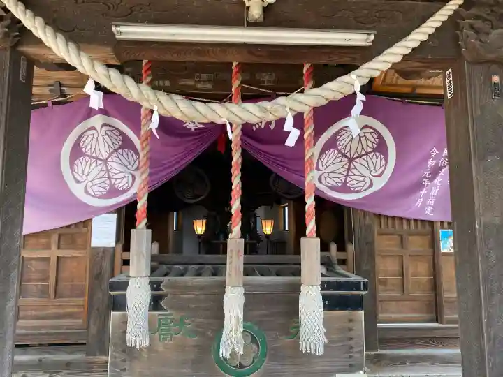 富士嶽神社の{uncategorized: "未分類", other: "その他", undefined: "問題あり", building: "その他建物", grave: "お墓", sacred_gate: "鳥居", guardian: "狛犬", statue: "像", buddha: "仏像", history: "歴史", nature: "自然", garden: "庭園", animal: "動物", pagoda: "塔", temizu: "手水舎", mountain_gate: "山門・神門", sanctuary: "本殿・本堂", subordinate: "末社・摂社", art: "芸術", scenery: "景色", jizo: "地蔵", ema: "絵馬", goshuin: "御朱印", omikuji: "おみくじ", items: "授与品その他", amulet: "お守り", goshuincho: "御朱印帳", eats: "食事", festival: "お祭り", votive_dance: "神楽", shichigosan: "七五三参", wedding: "結婚式", experience: "体験その他", initially: "初詣", around: "周辺", anti_infection: "感染症対策"}