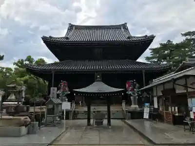 善通寺の本殿・本堂
